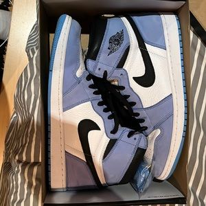 Air Jordan 1 Retro High UNIVERSITY BLUE size 12